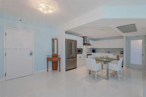 Copropriété à louer à Miami Beach, Floride: 2 chambres, 114.27 m2 № 23845 - photo 20