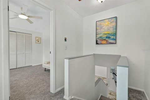 House in Palm Harbor, Florida 4 bedrooms, 196.12 sq.m. № 1893725 - photo 30