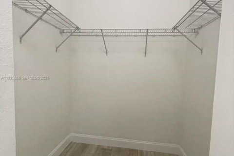 Condominio en alquiler en Doral, Florida, 3 dormitorios, 126.72 m2 № 1993799 - foto 26