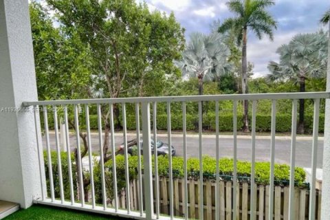 Condominio en alquiler en Doral, Florida, 3 dormitorios, 126.72 m2 № 1993799 - foto 10