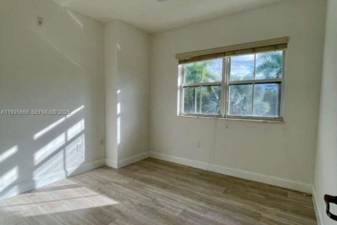 Condominio en alquiler en Doral, Florida, 3 dormitorios, 126.72 m2 № 1993799 - foto 25