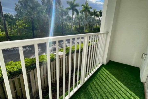 Condominio en alquiler en Doral, Florida, 3 dormitorios, 126.72 m2 № 1993799 - foto 11