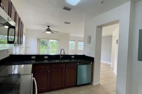 Condominio en alquiler en Doral, Florida, 3 dormitorios, 126.72 m2 № 1993799 - foto 17