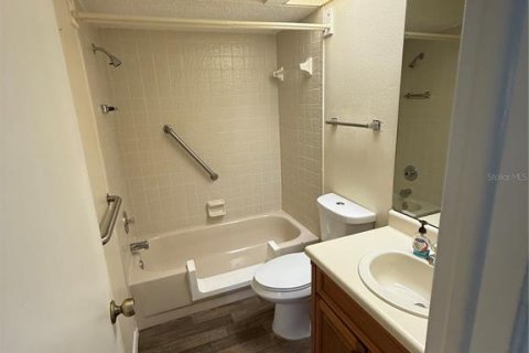 Copropriété à vendre à Spring Hill, Floride: 1 chambre, 65.68 m2 № 2148565 - photo 10