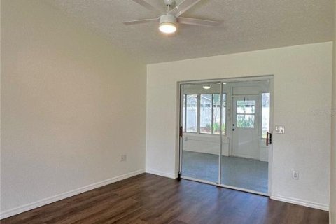 House in New Port Richey, Florida 3 bedrooms, 186.08 sq.m. № 1838546 - photo 8