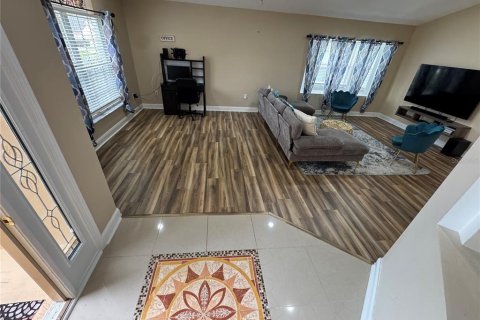 House in Davenport, Florida 4 bedrooms, 176.98 sq.m. № 1900259 - photo 3