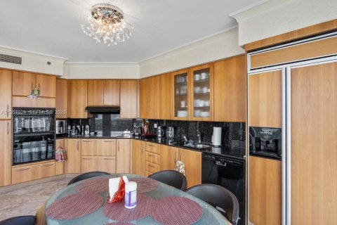 Copropriété à louer à Sunny Isles Beach, Floride: 3 chambres, 199.74 m2 № 2019620 - photo 20