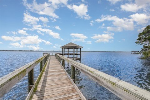 House in Merrit Island, Florida 4 bedrooms, 225.38 sq.m. № 1844330 - photo 26