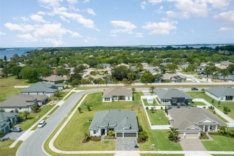 House in Merrit Island, Florida 4 bedrooms, 225.38 sq.m. № 1844330 - photo 30