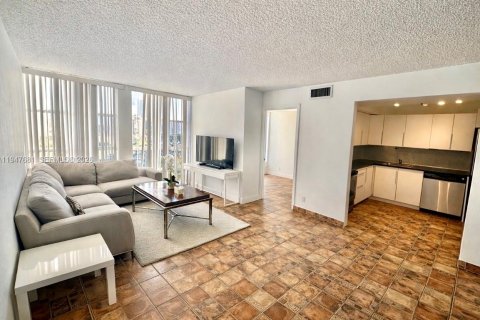 Condominio en Hallandale Beach, Florida, 2 dormitorios  № 2003778