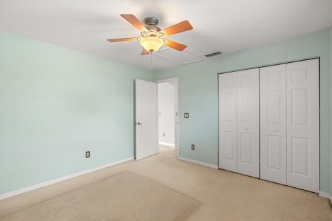 House in Ocala, Florida 3 bedrooms, 198.35 sq.m. № 2206080 - photo 18