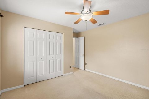 House in Ocala, Florida 3 bedrooms, 198.35 sq.m. № 2206080 - photo 16
