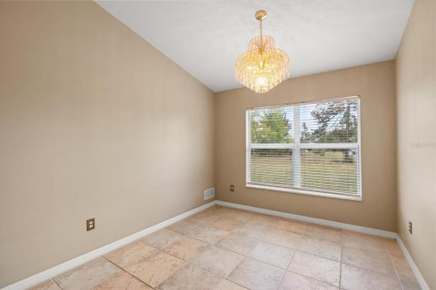 House in Ocala, Florida 3 bedrooms, 198.35 sq.m. № 2206080 - photo 7