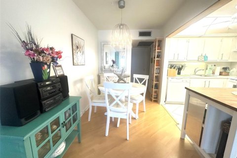 Condominio en venta en Deerfield Beach, Florida, 1 dormitorio, 54.35 m2 № 2147267 - foto 9