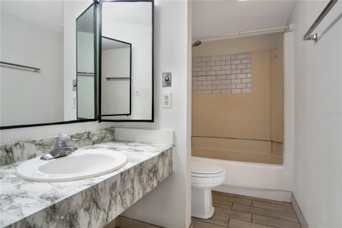 Copropriété à louer à Haines City, Floride: 2 chambres, 104.33 m2 № 2380302 - photo 15
