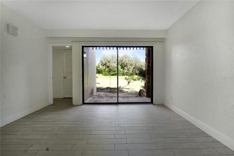 Copropriété à louer à Haines City, Floride: 2 chambres, 104.33 m2 № 2380302 - photo 13