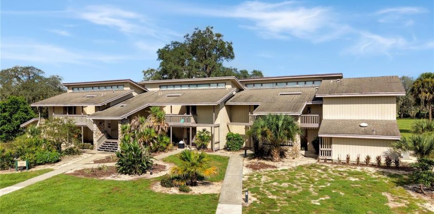 Condo à Haines City, Floride, 2 chambres  № 2380302