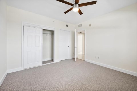 Copropriété à vendre à North Miami, Floride: 3 chambres, 169.27 m2 № 2147368 - photo 17