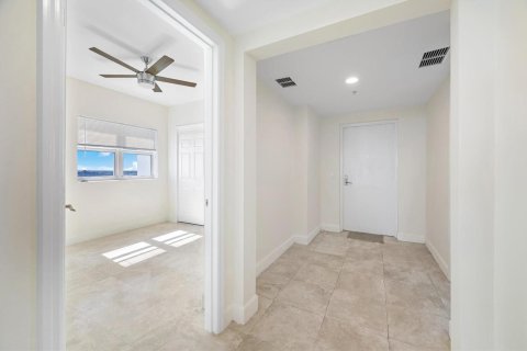 Copropriété à vendre à North Miami, Floride: 3 chambres, 169.27 m2 № 2147368 - photo 13