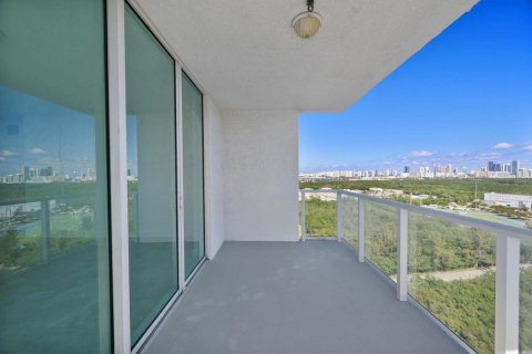 Copropriété à vendre à North Miami, Floride: 3 chambres, 169.27 m2 № 2147368 - photo 3