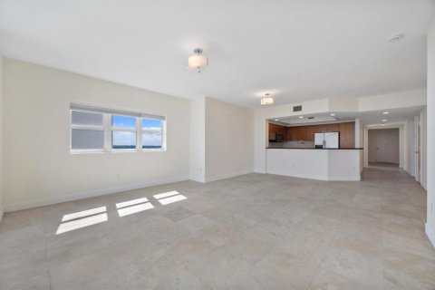 Copropriété à vendre à North Miami, Floride: 3 chambres, 169.27 m2 № 2147368 - photo 8