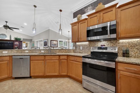 Casa en venta en St. Lucie, Florida, 5 dormitorios, 269.51 m2 № 2271354 - foto 9