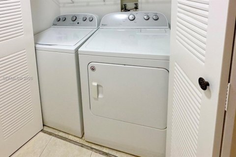 Condominio en alquiler en Davie, Florida, 3 dormitorios, 126.72 m2 № 1997088 - foto 22