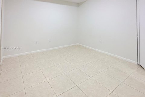 Condominio en alquiler en Davie, Florida, 3 dormitorios, 126.72 m2 № 1997088 - foto 24