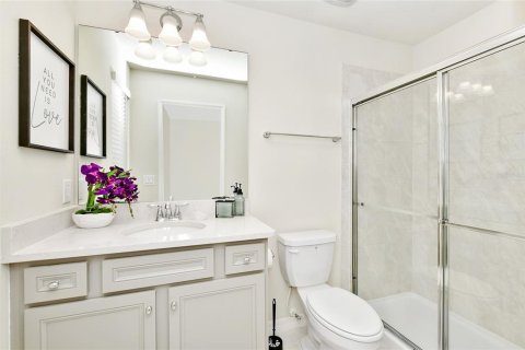 House in Davenport, Florida 7 bedrooms, 300.45 sq.m. № 1869257 - photo 29