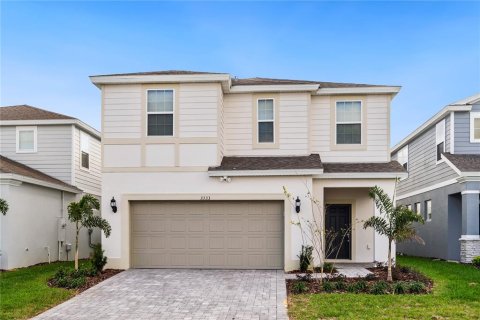 House in Davenport, Florida 7 bedrooms, 300.45 sq.m. № 1869257 - photo 1
