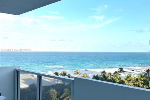 Copropriété à louer à Miami Beach, Floride: 49.7 m2 № 1875050 - photo 2