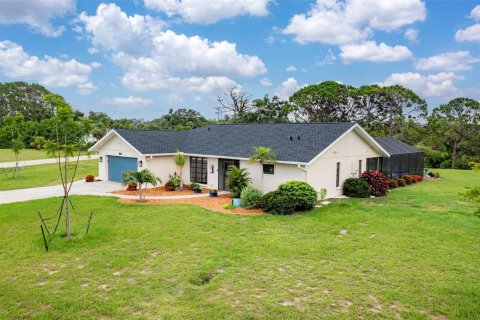 House in Englewood, Florida 3 bedrooms, 176.98 sq.m. № 1804039 - photo 6