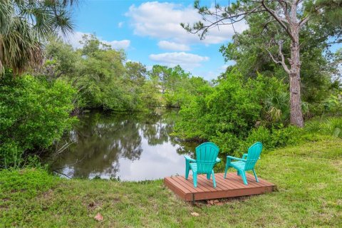 House in Englewood, Florida 3 bedrooms, 176.98 sq.m. № 1804039 - photo 3