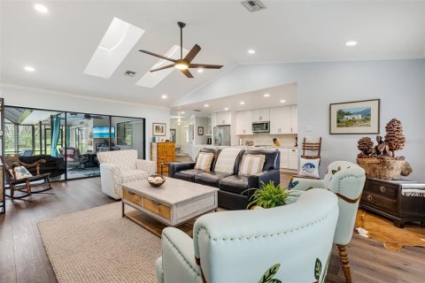House in Englewood, Florida 3 bedrooms, 176.98 sq.m. № 1804039 - photo 15