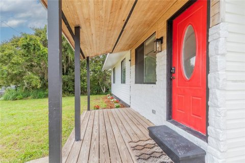 House in DeBary, Florida 3 bedrooms, 110.27 sq.m. № 1825438 - photo 5