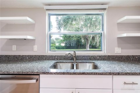 House in DeBary, Florida 3 bedrooms, 110.27 sq.m. № 1825438 - photo 13