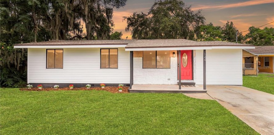 House in DeBary, Florida 3 bedrooms, 110.27 sq.m. № 1825438