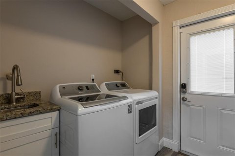 Casa en venta en Clearwater, Florida, 3 dormitorios, 159.42 m2 № 2156975 - foto 30