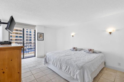 Copropriété à vendre à Miami Beach, Floride: 1 chambre, 88.81 m2 № 1968986 - photo 12