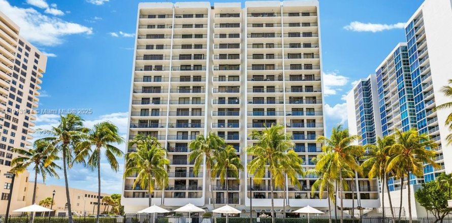Condo à Miami Beach, Floride, 1 chambre № 1968986