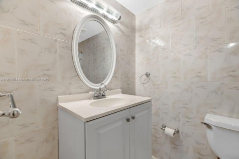 Copropriété à vendre à Miami Beach, Floride: 1 chambre, 88.81 m2 № 1968986 - photo 15