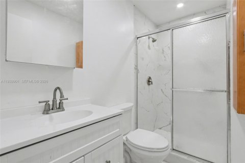 Condominio en venta en Tamarac, Florida, 2 dormitorios, 93.83 m2 № 2152681 - foto 30