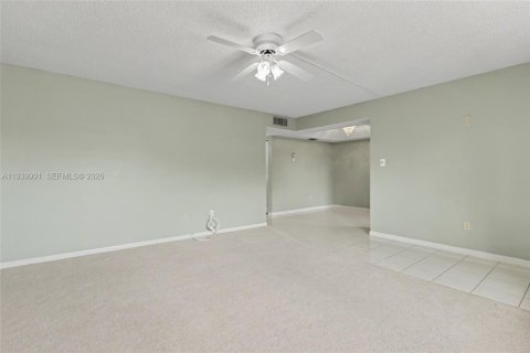 Condominio en venta en Tamarac, Florida, 2 dormitorios, 93.83 m2 № 2152681 - foto 6
