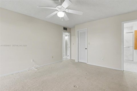 Condominio en venta en Tamarac, Florida, 2 dormitorios, 93.83 m2 № 2152681 - foto 26