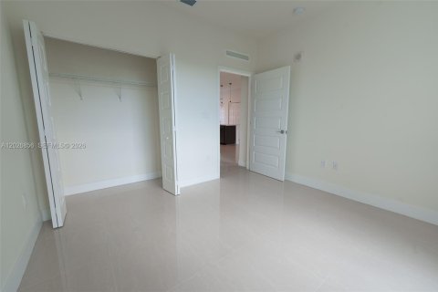Condo in Doral, Florida, 3 bedrooms № 2145740 - photo 18
