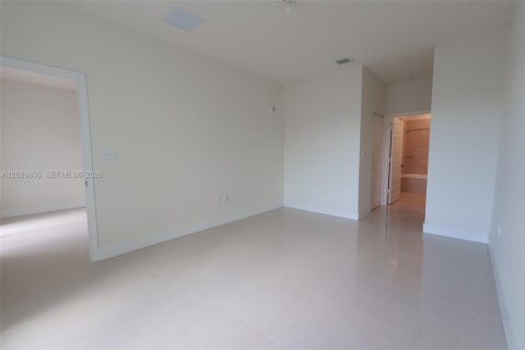 Condo in Doral, Florida, 3 bedrooms № 2145740 - photo 12