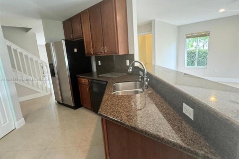 Casa en venta en Miramar, Florida, 4 dormitorios, 249.35 m2 № 1989130 - foto 6