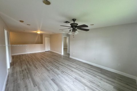 Casa en venta en Miramar, Florida, 4 dormitorios, 249.35 m2 № 1989130 - foto 21