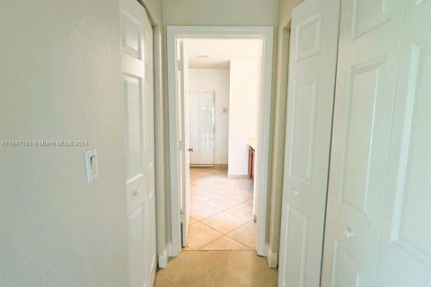 Casa en venta en Miramar, Florida, 4 dormitorios, 249.35 m2 № 1989130 - foto 9