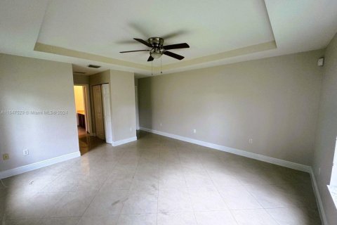 Casa en venta en Miramar, Florida, 4 dormitorios, 249.35 m2 № 1989130 - foto 8